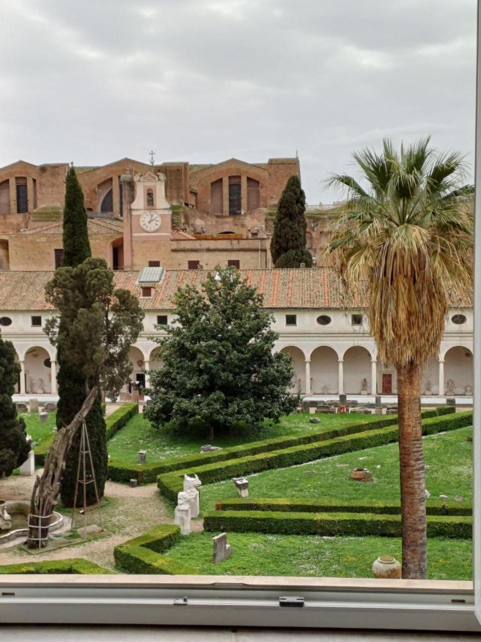 X2 Con Magnifica Vista Sul Chiostro Di Michelangelo E Le Terme Di Diocleziano * Roma
